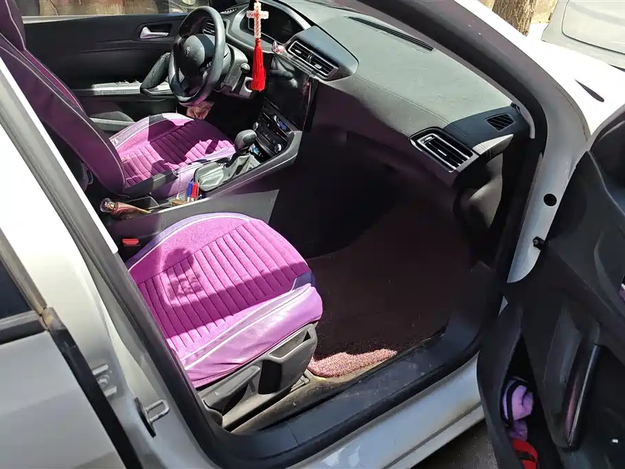 Peugeot 308 2016 1.6L Automatic Fashion фото 8