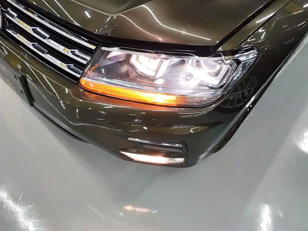 Volkswagen Tiguan L 2019 330TSI Automatic 2WD Panorama Comfort Edition China VI фото 24