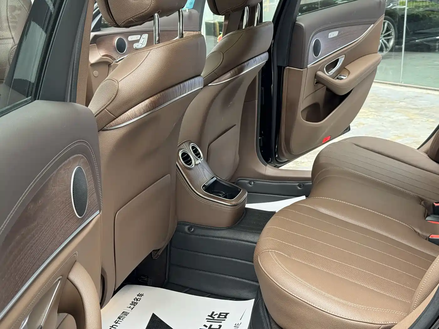 Mercedes-Benz E-Class 2023 E 300 L Fashion фото 12