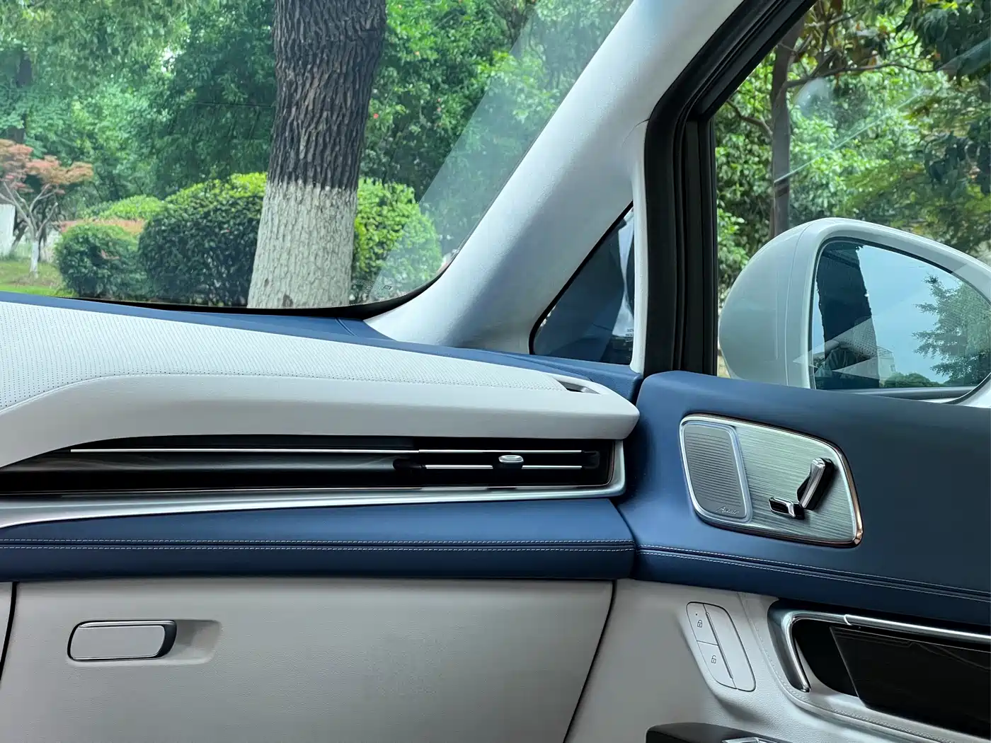 Buick Century 2025 2.0T 7-Seater World Edition фото 22