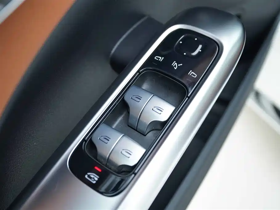 Mercedes-Benz C-Class 2024 C 260 L Sport фото 11