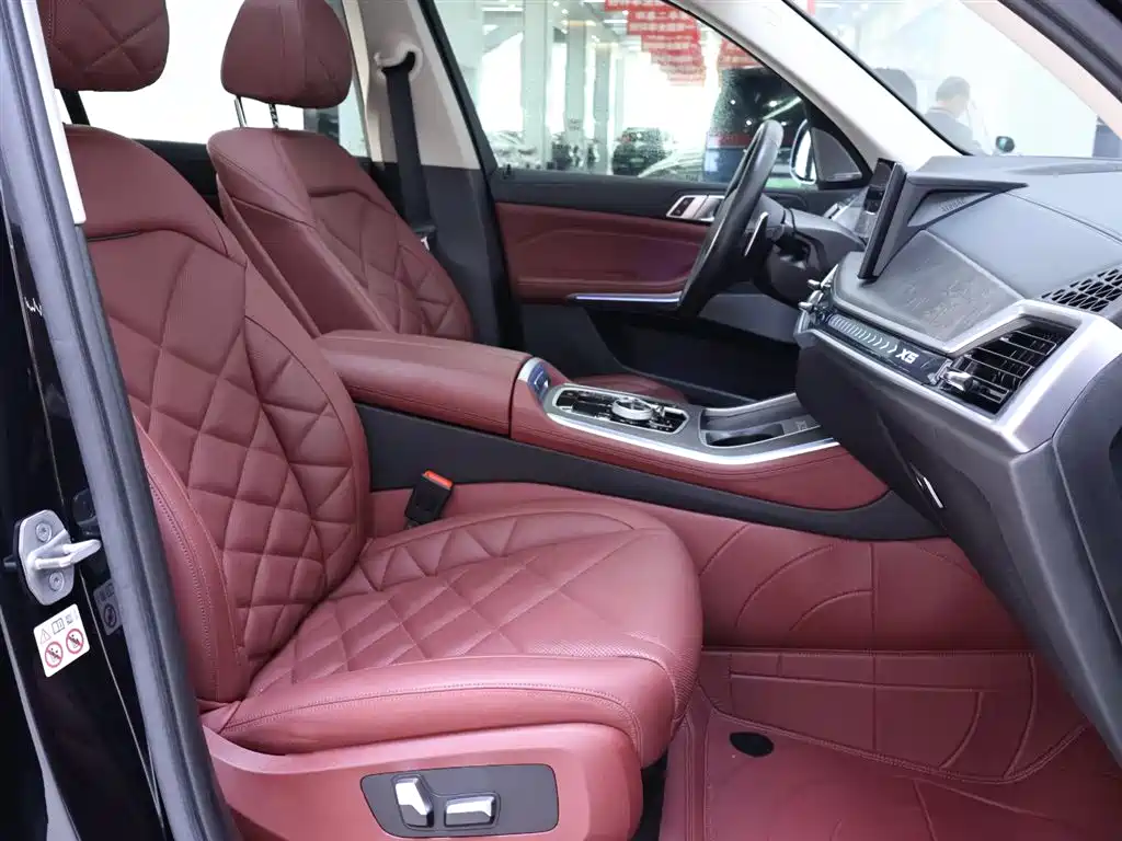 BMW X5 2023 xDrive 30Li Premium M Sport Black Night Package фото 21