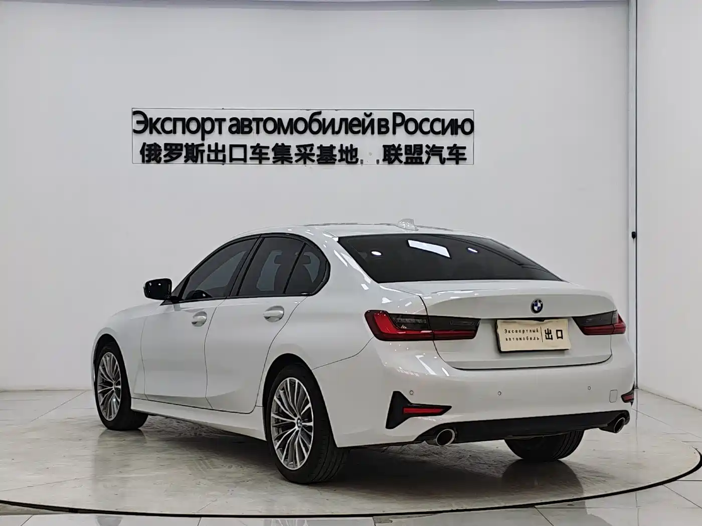 BMW 3 Series 2022 320i Sport Package фото 4