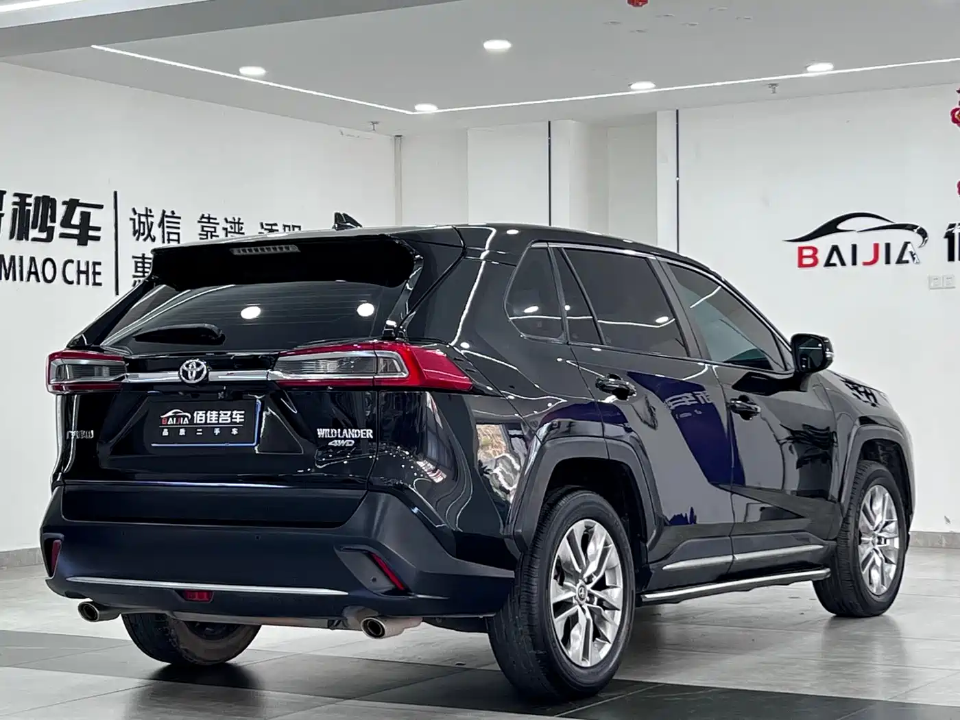 Toyota Wildlander 2022 2.0L CVT FWD Luxury Edition фото 5