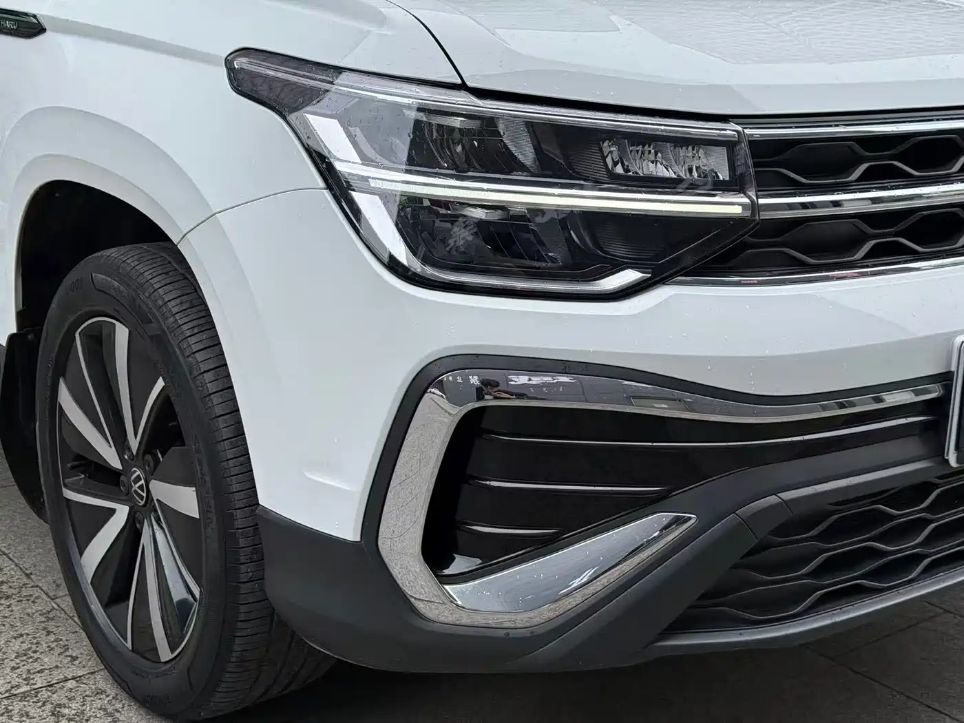 Volkswagen Tharu 2024 300TSI 2WD Bright Moon Edition фото 27