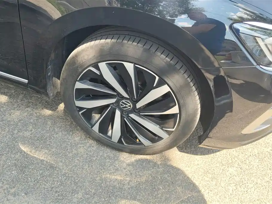 Volkswagen Passat 2024 330TSI Elite Edition фото 6
