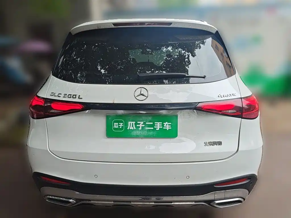 Mercedes-Benz GLC 2023 GLC 300 L 4MATIC Sport 5-Seater фото 3