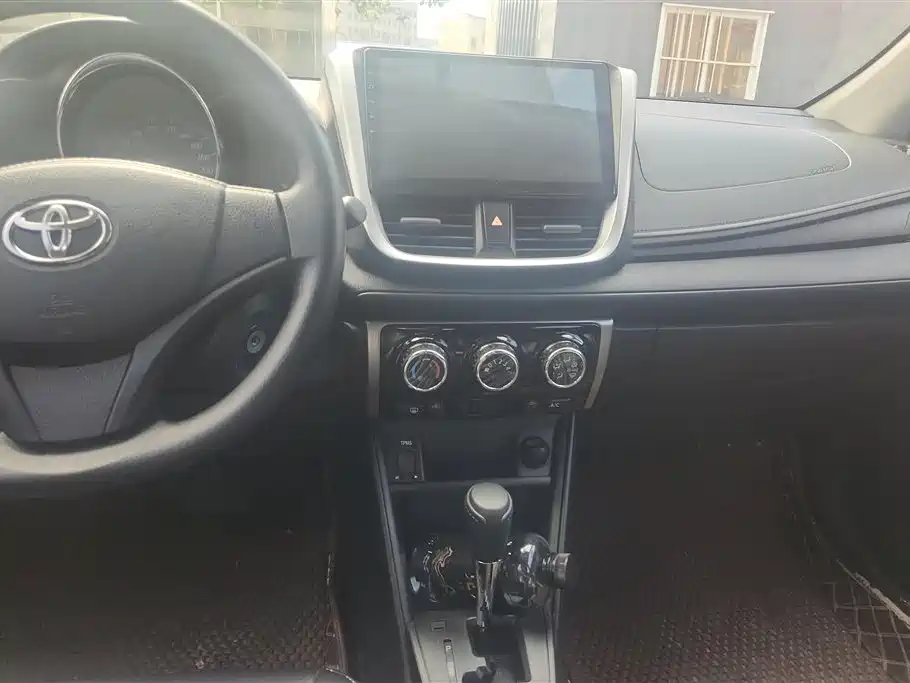 Toyota YARiS L Zhi Xuan 2019 1.5E CVT MeiDong Edition China VI фото 16