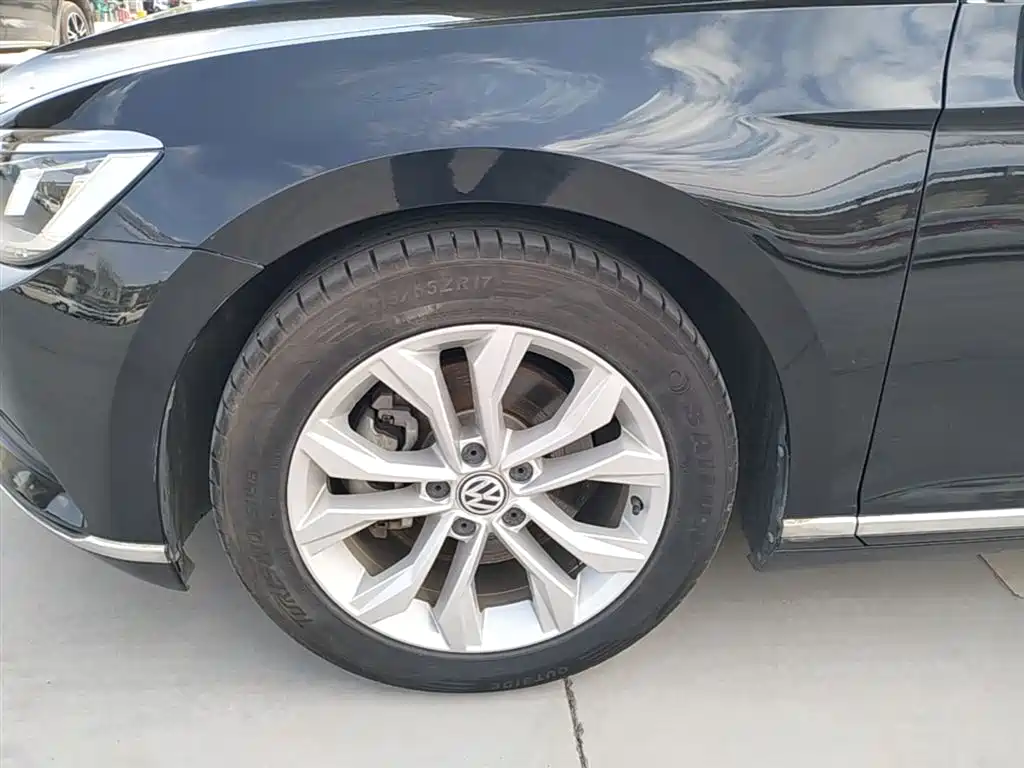 Volkswagen Magotan 2019 330TSI DSG Luxury China V фото 23