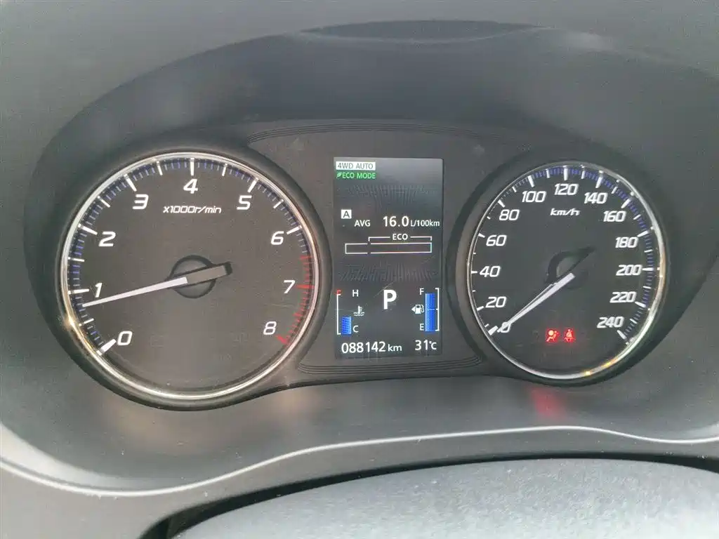 Mitsubishi Outlander 2018 2.4L 4WD Elite Edition 5-seater фото 12