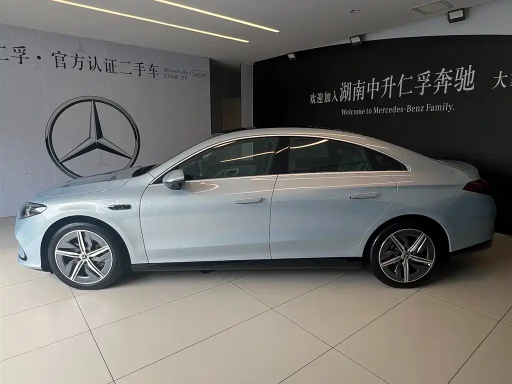 Mercedes-Benz CLA New Energy 2025 300L Dynamic Version фото 5