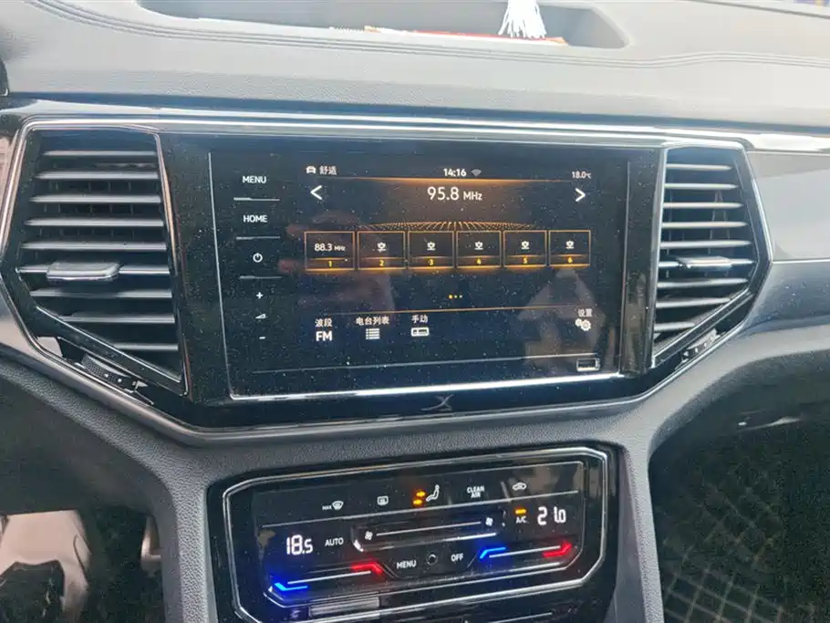 Volkswagen Teramont 2020 Teramont X 380TSI 4WD Luxury фото 13