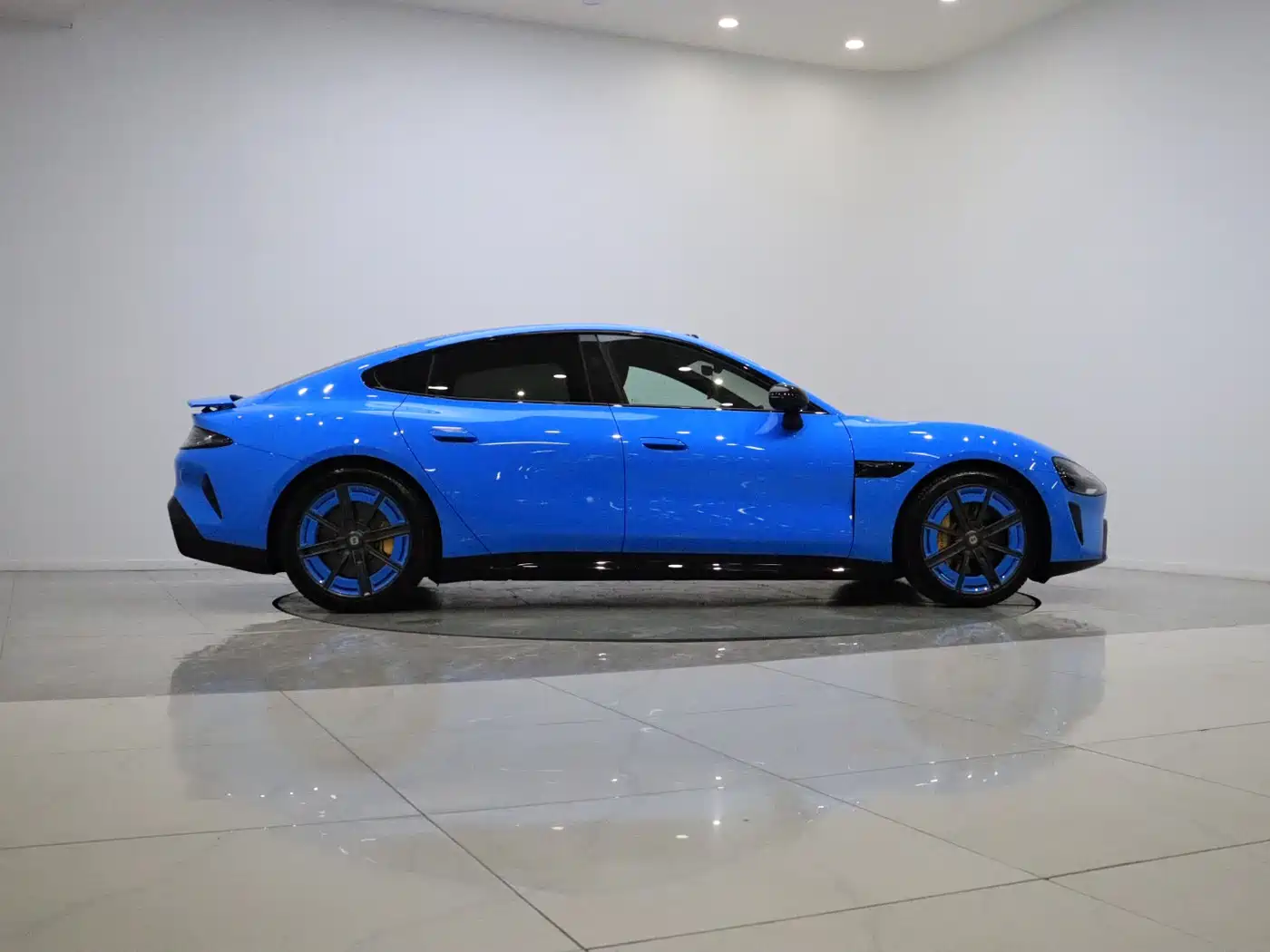 Xiaomi Auto Xiaomi SU7 2026 Rear-Wheel Drive Edition фото 8