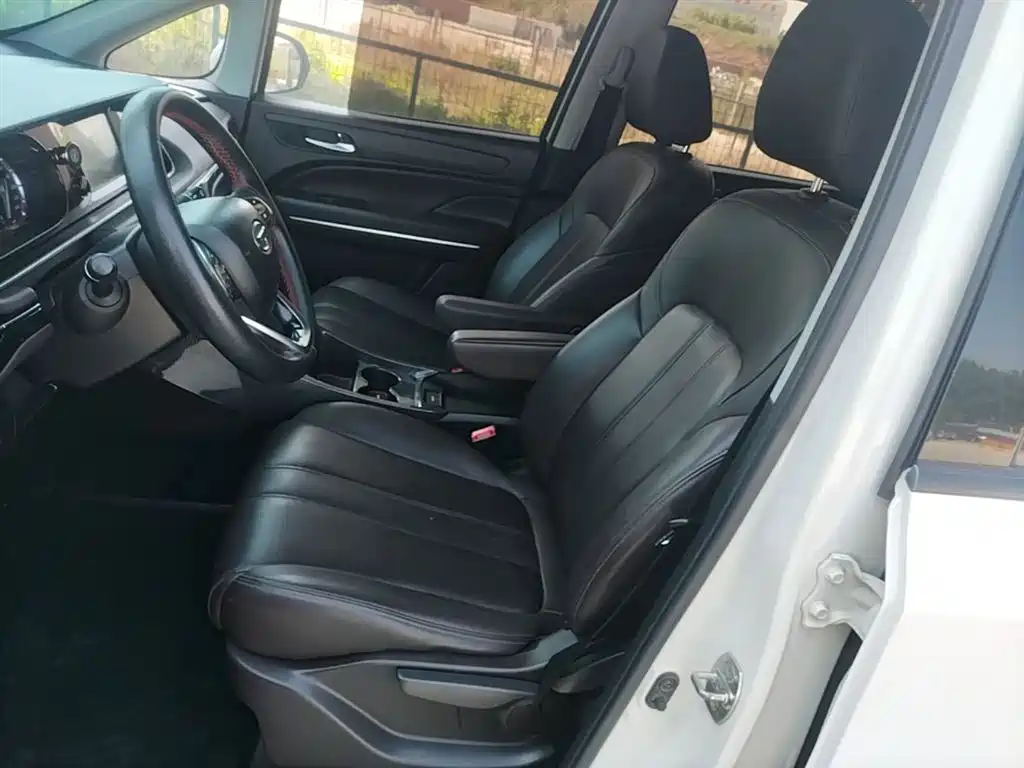 GAC Trumpchi Trumpchi M6 2019 270T DCT Luxury Edition (6-seater) (China VI) фото 15