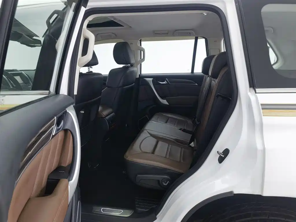 Haval H9 2017 2.0T Petrol 4WD Luxury 7-seater фото 15