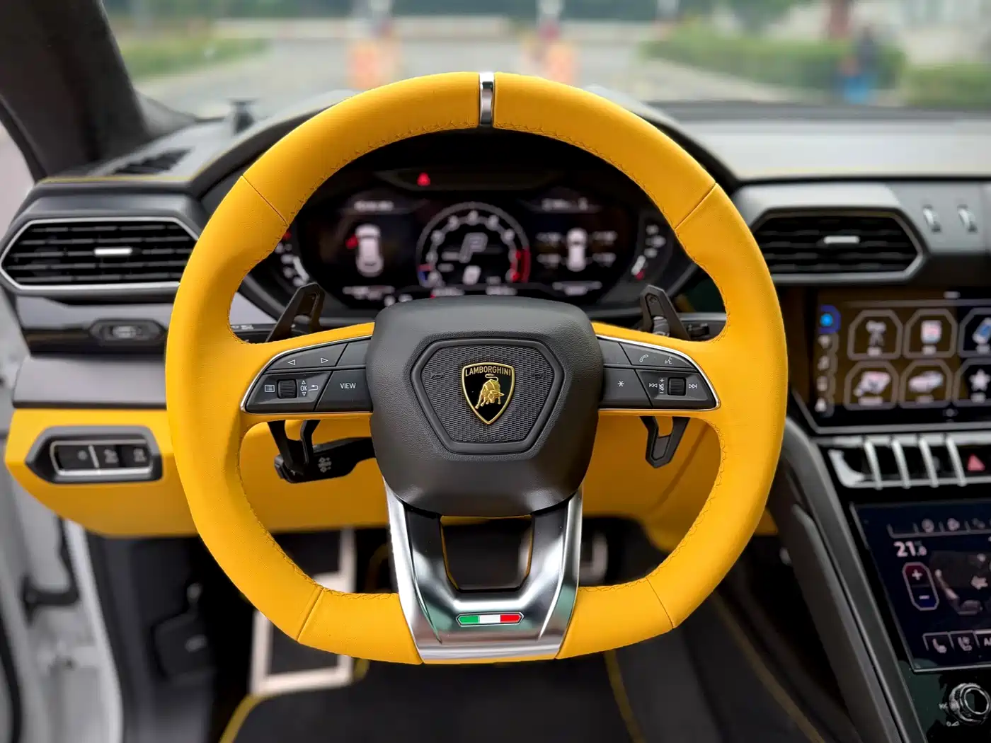 Lamborghini Urus 2021 4.0T V8 фото 9