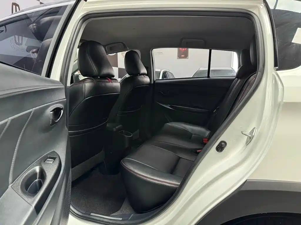 Toyota Yaris, миниатюра 8