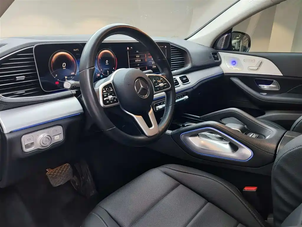 Mercedes-Benz GLE Coupe 2023 GLE 350 4MATIC Coupe SUV Fashion фото 7