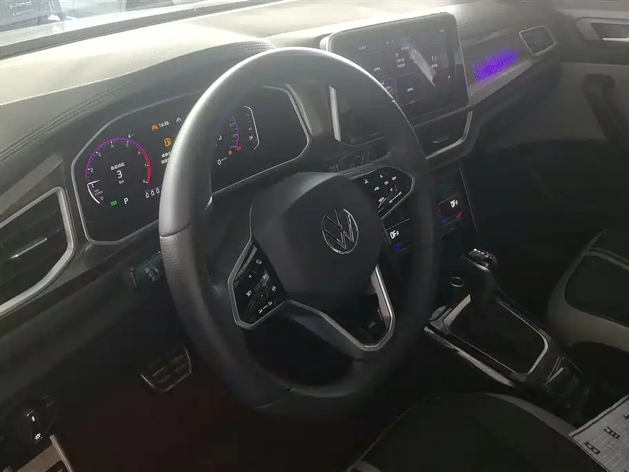 Volkswagen T-ROC 2024 300TSI DSG 2WD Morning Light Edition фото 15