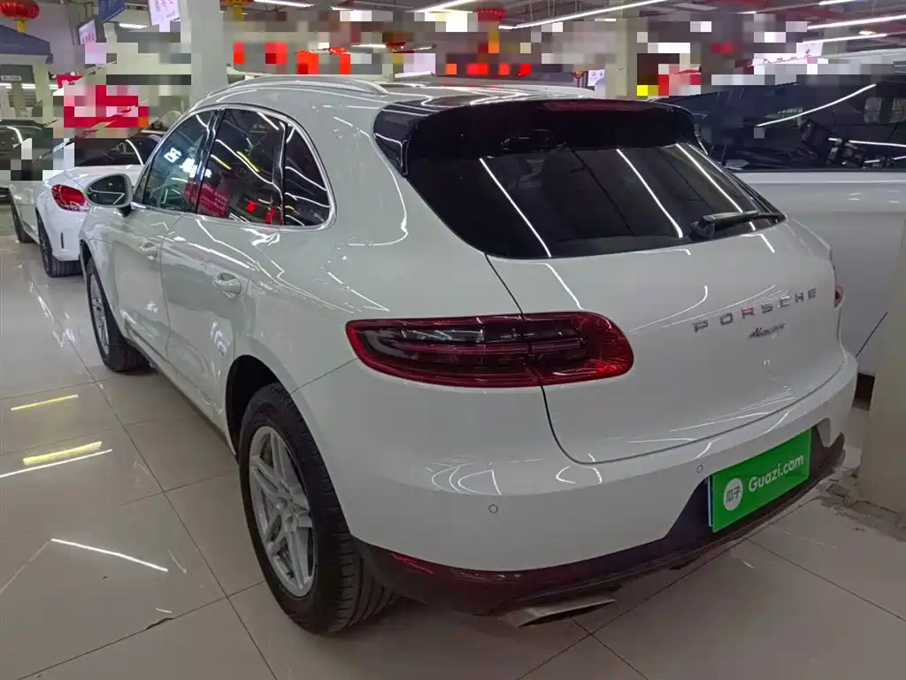 Porsche Macan 2017 Macan 2.0T фото 23