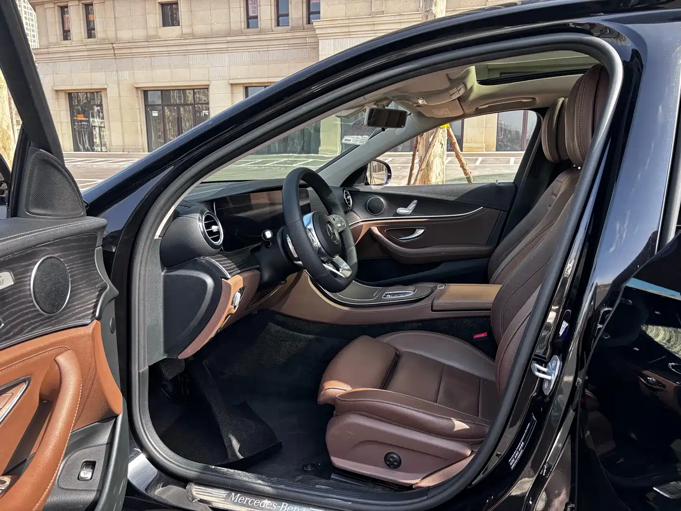 Mercedes-Benz E-Class 2020 Model E 260 L Sport фото 5