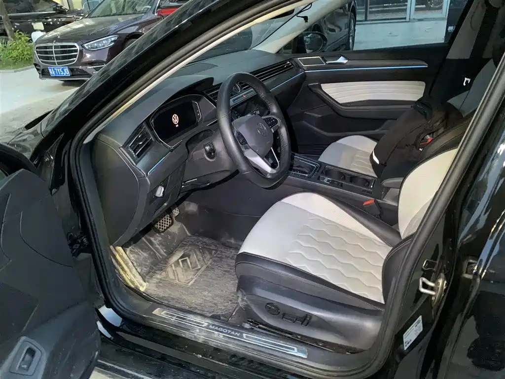 Volkswagen Magotan 2026 2026 Model 30 Million Special Selection 380TSI DSG Luxury