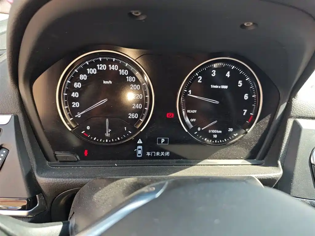 BMW 1 Series 2018 Facelift 118i Sport фото 12