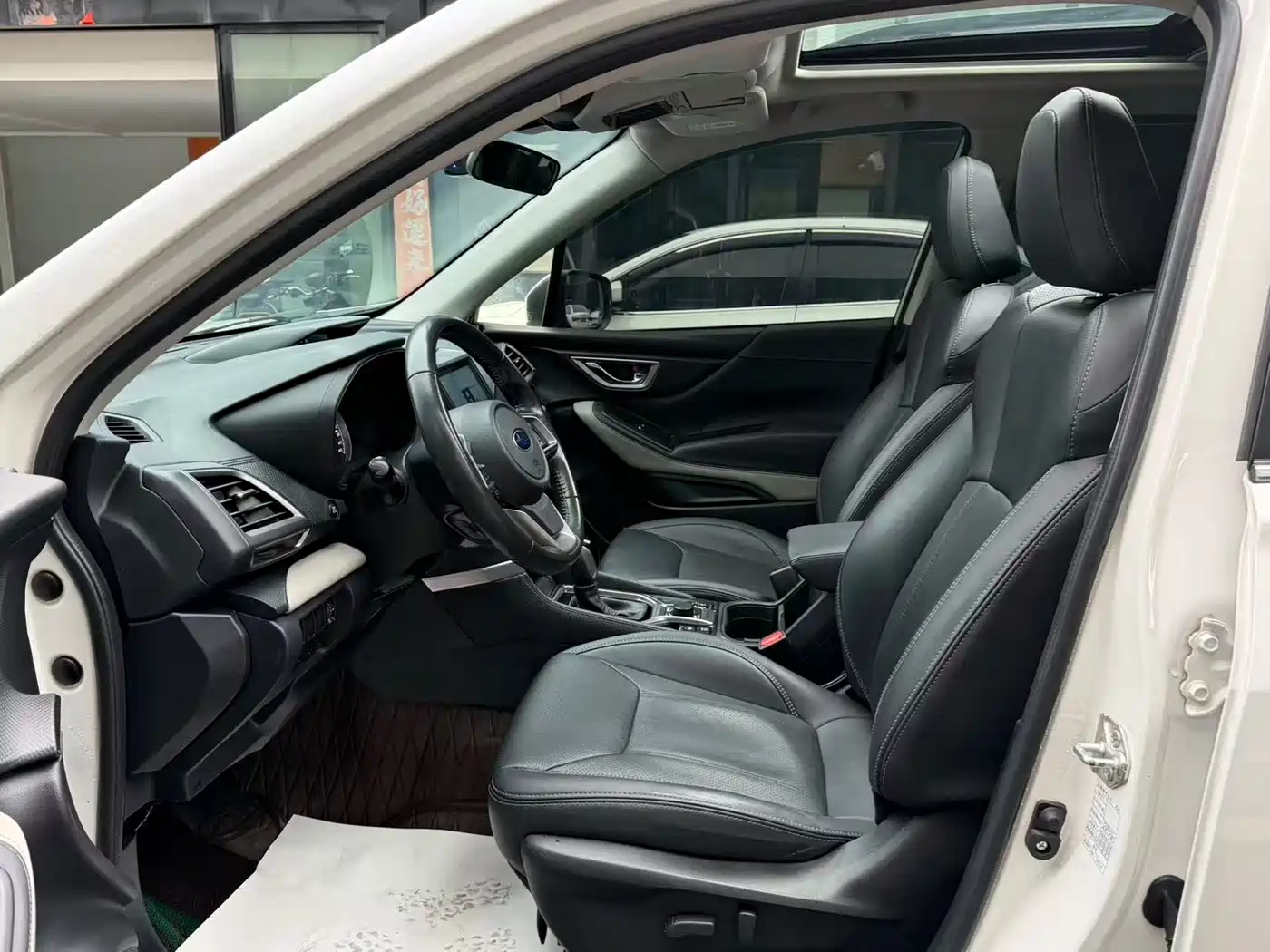 Subaru Forester 2022 2.0i AWD Luxury Edition with EyeSight фото 5