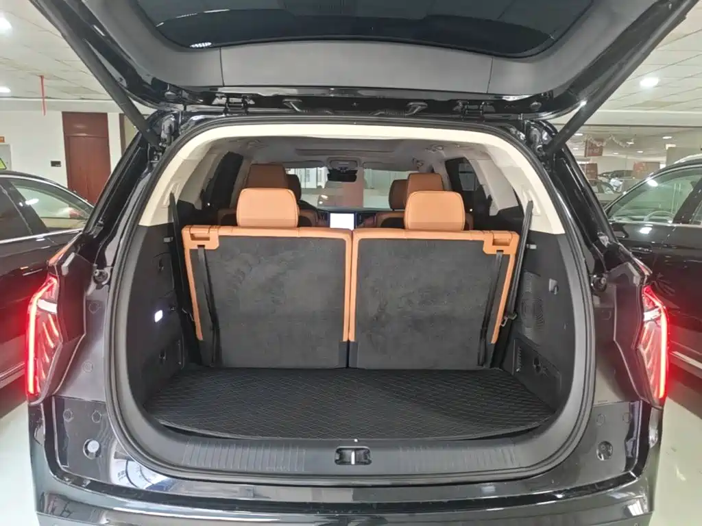 Hongqi HS7 PHEV 2025 2025 2.0T PHEV 4WD 6-Seater Commemorative Edition
