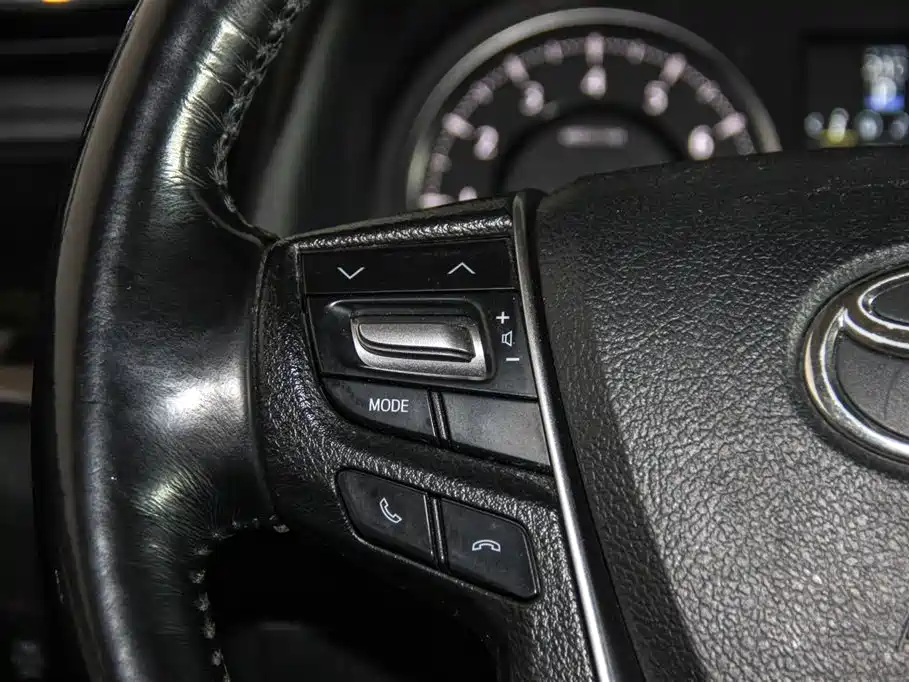 Toyota Alphard 2015 3.5L Luxury Edition фото 19