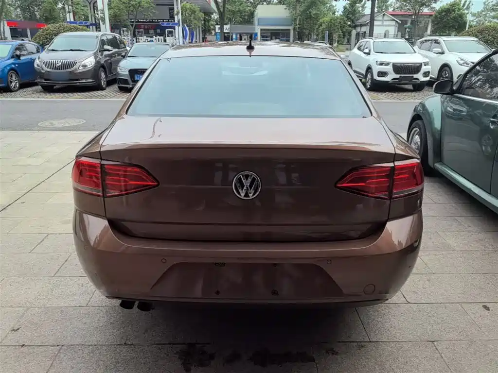 Volkswagen Lamando 2018 230TSI DSG Trend Edition фото 4