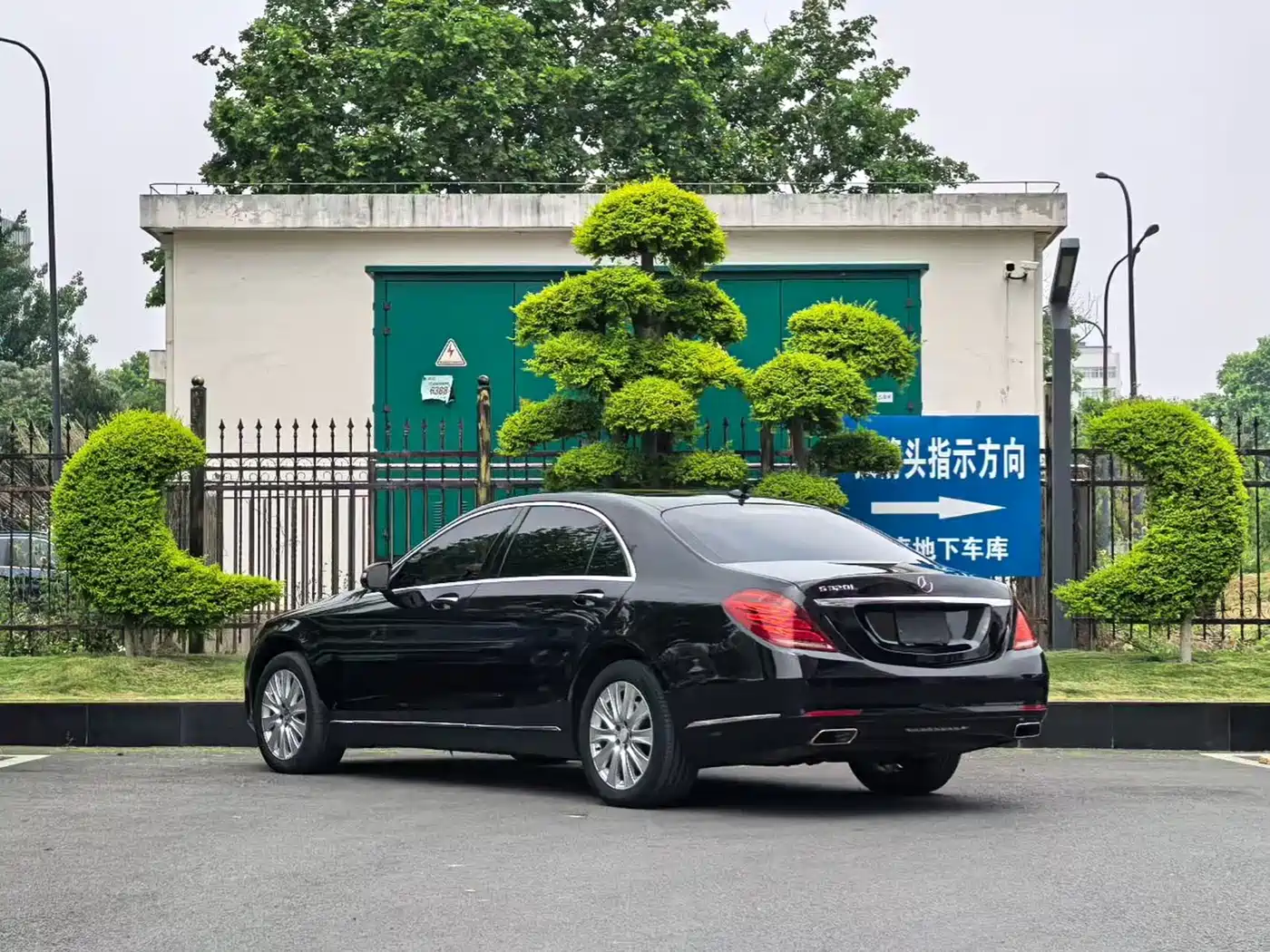 Mercedes-Benz S-Class 2014 S 320 L Business фото 12