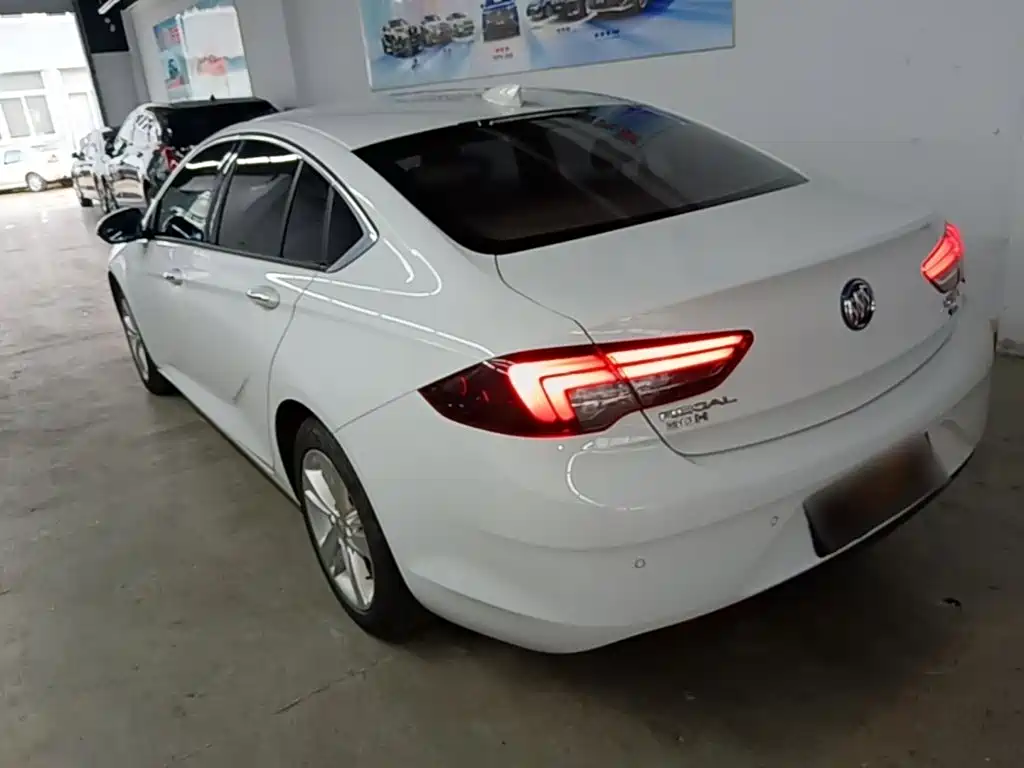 Фото 5 - Buick Regal