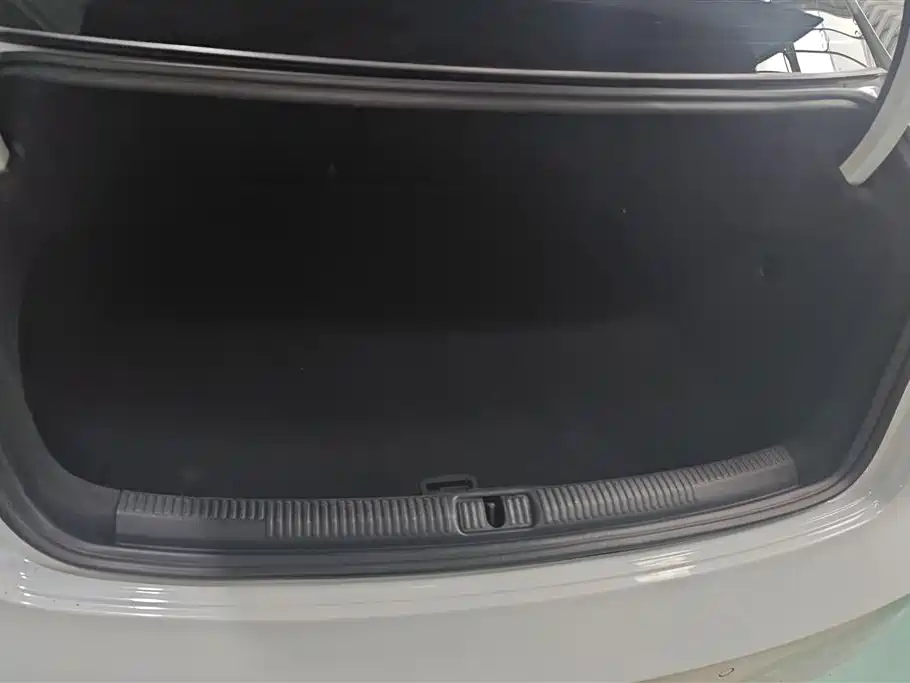 Audi A3 2016 Limousine 35 TFSI Progressive фото 4