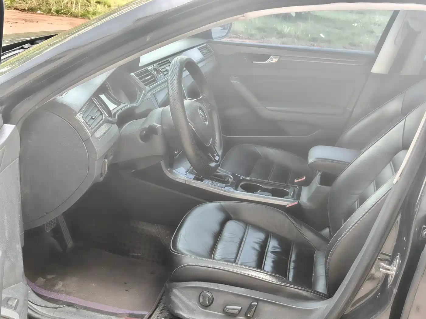 Volkswagen Passat 2016 330TSI DSG Honor Edition фото 4