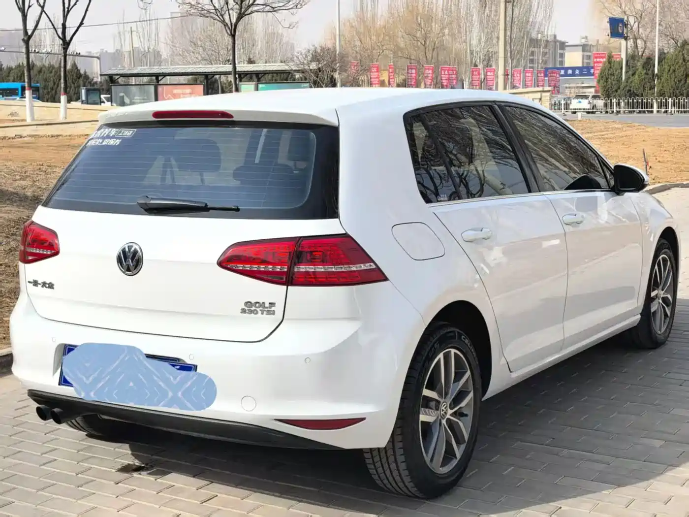 Volkswagen Golf 2016 230TSI Automatic Luxury фото 3