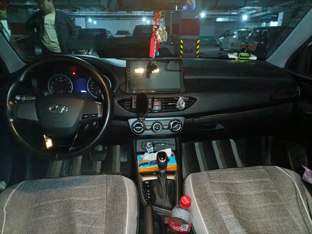 Hyundai Elantra 2020 1.6L Auto GL Pleasing Edition фото 10