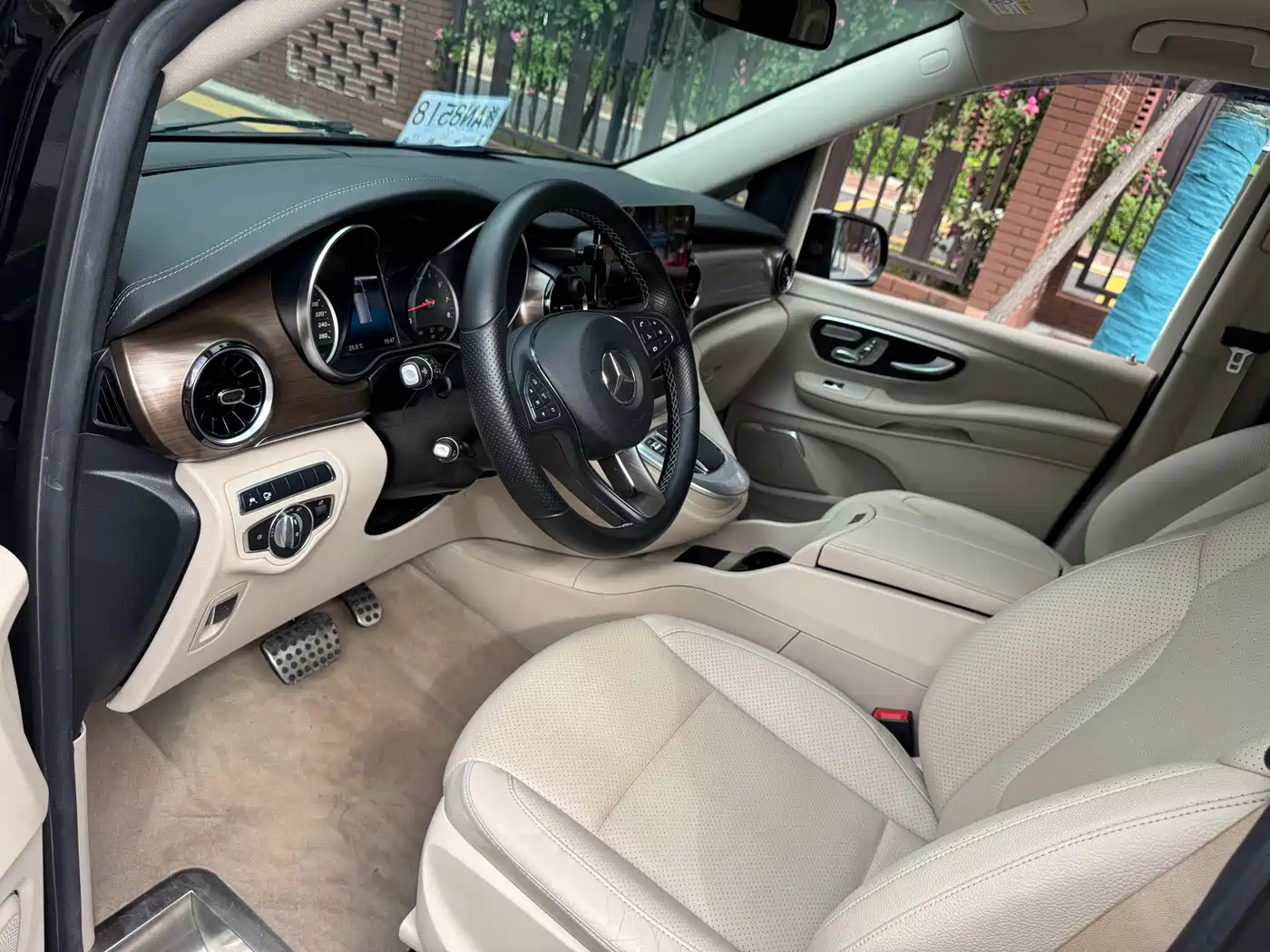 Mercedes-Benz V-Class 2020 V 260 Luxury Edition фото 10