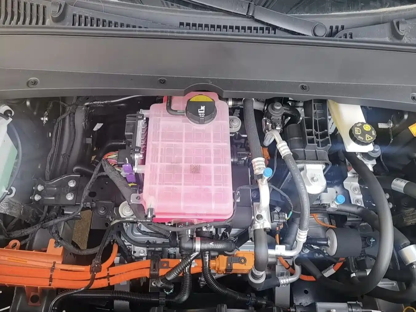 GEELY GALAXY GALAXY E5