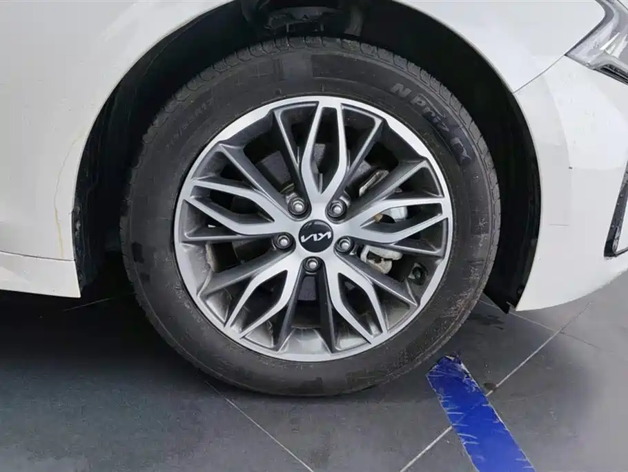Kia K5 2021 270T CVVD Fashion Edition фото 6