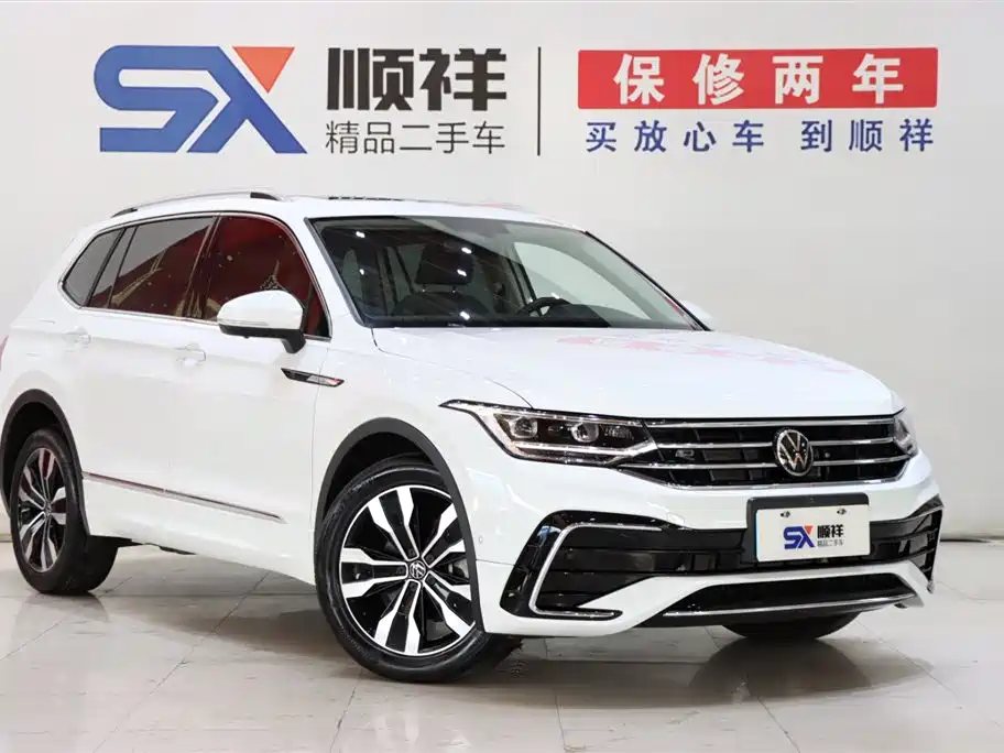 Volkswagen Tiguan L 2024 330TSI Automatic 2WD R-Line Premium Enjoyment Edition фото 3