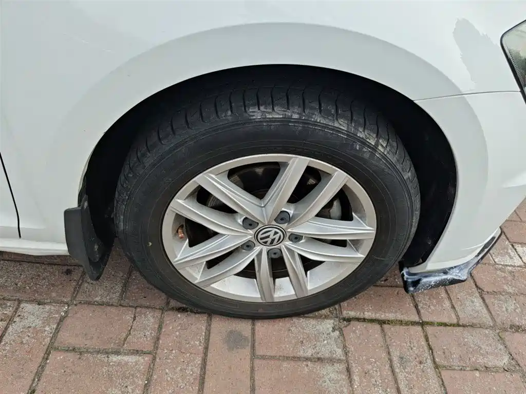Volkswagen Golf 2018 1.6L Automatic Comfort фото 26