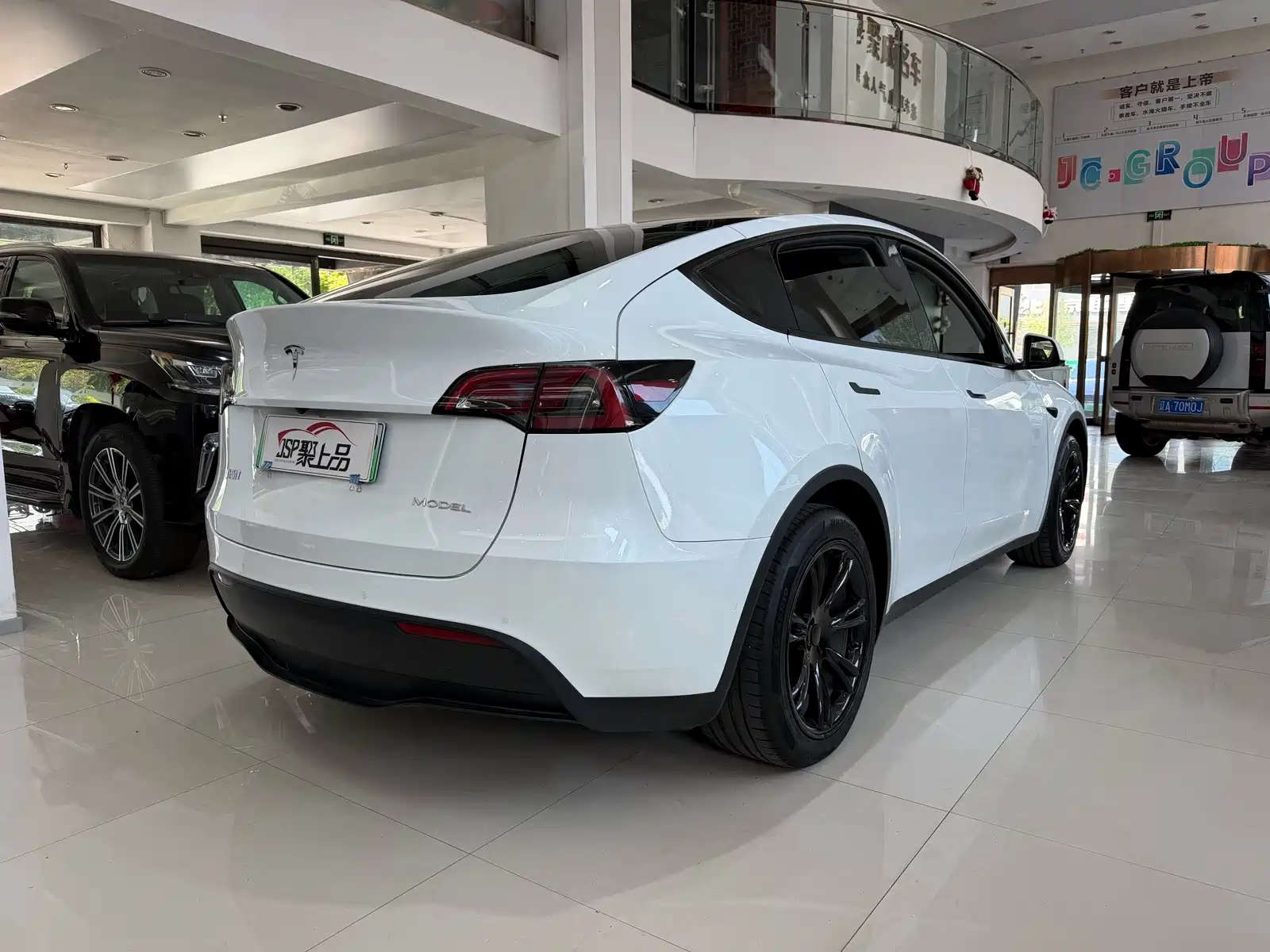 Фото 9 - Tesla Model Y