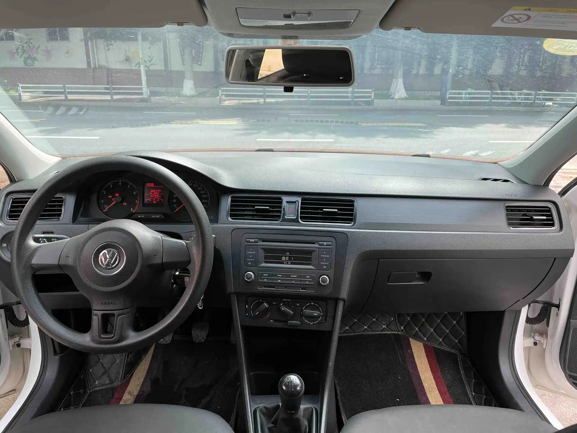 Photo 5 - Volkswagen Santana