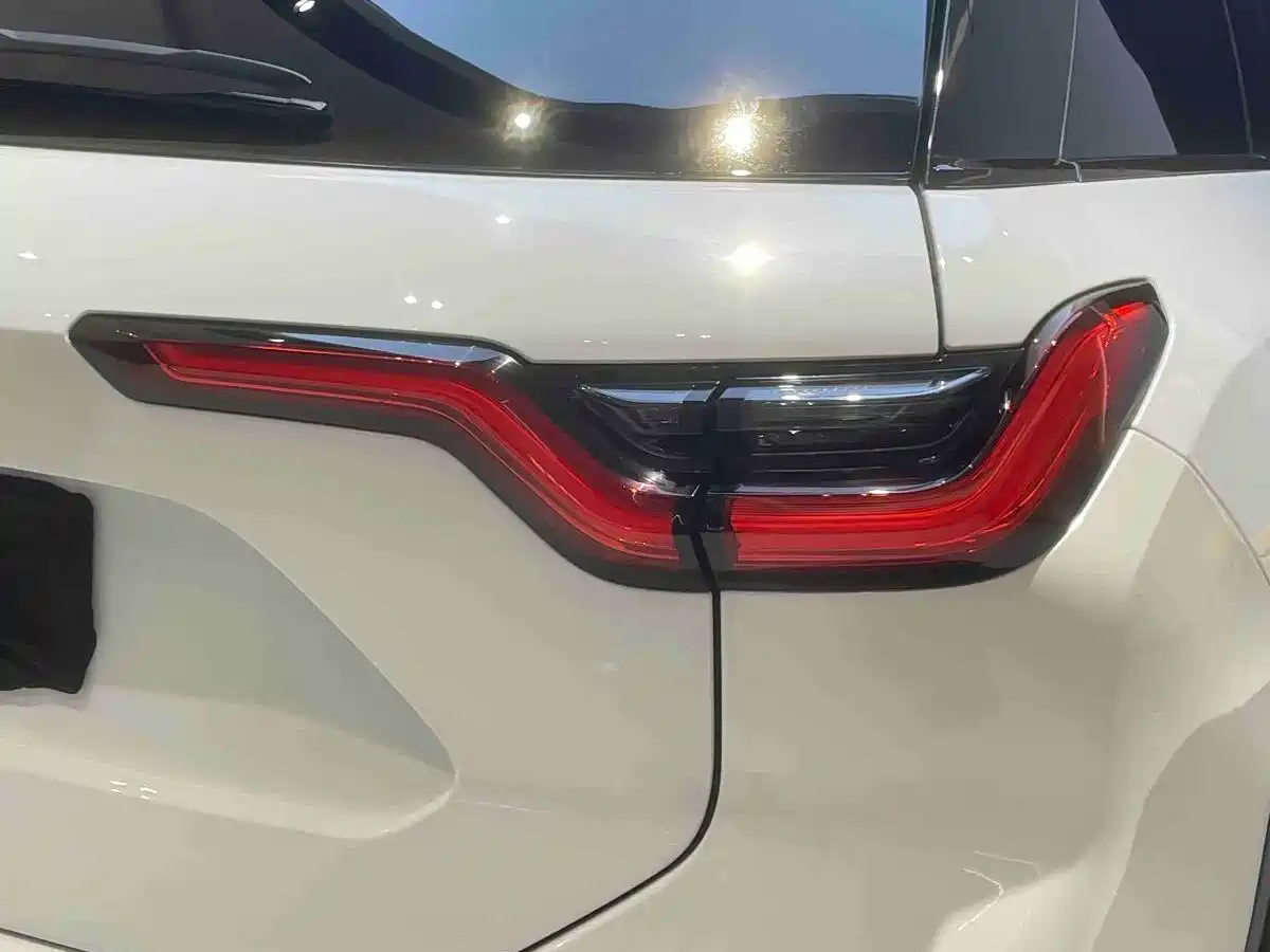 Фото 7 - NIO ES6
