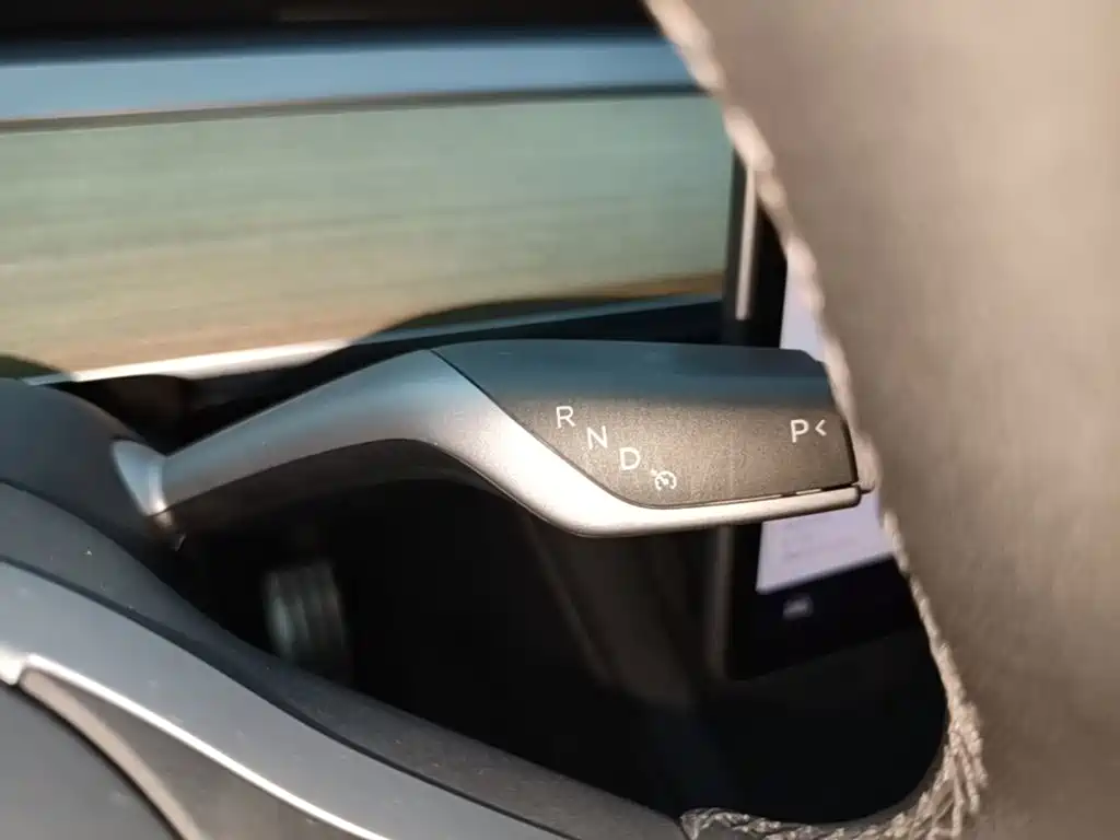 Фото 14 - Tesla Model Y