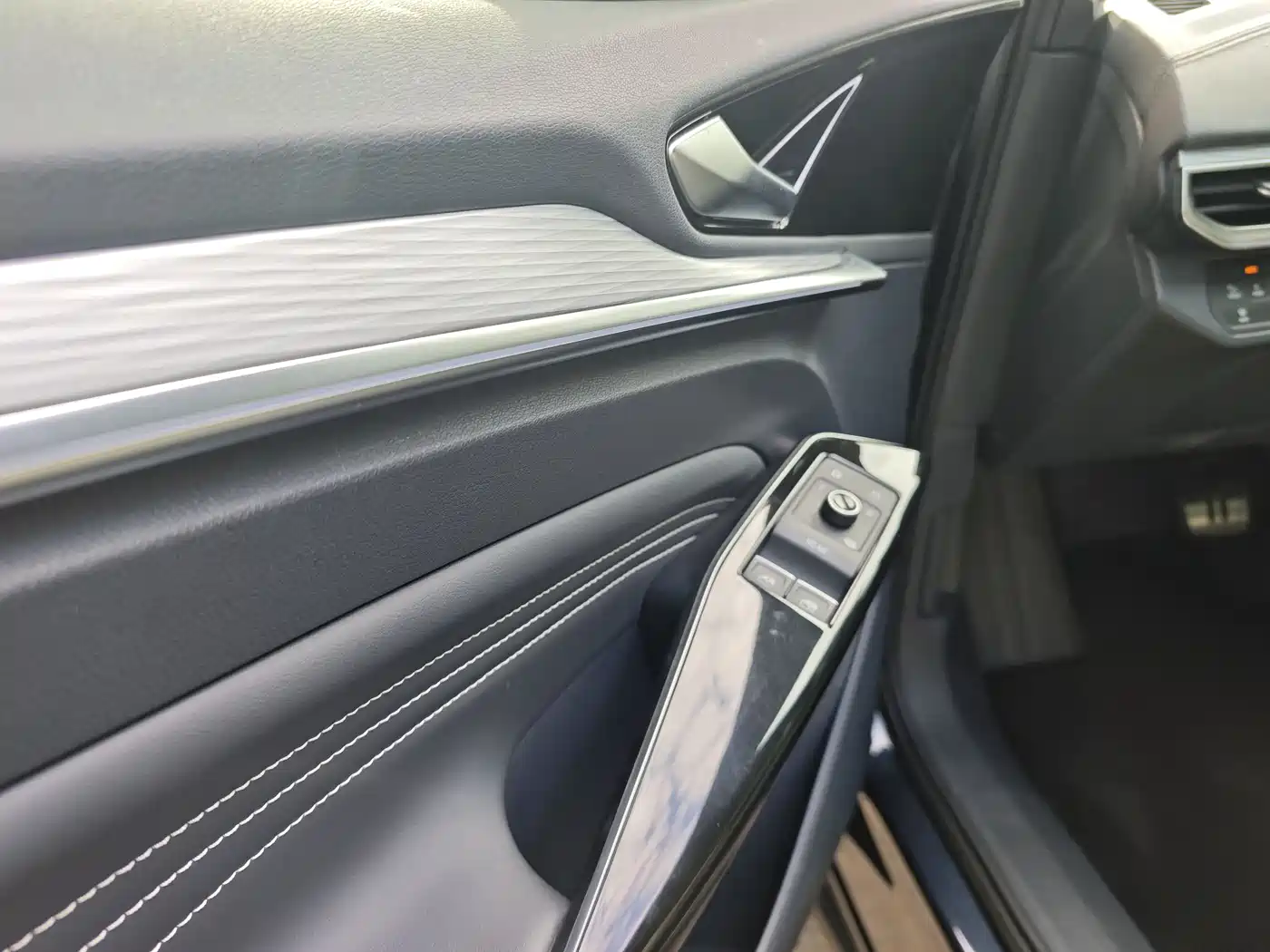 Volkswagen ID.4 CROZZ 2024 Pure Limited Edition фото 10