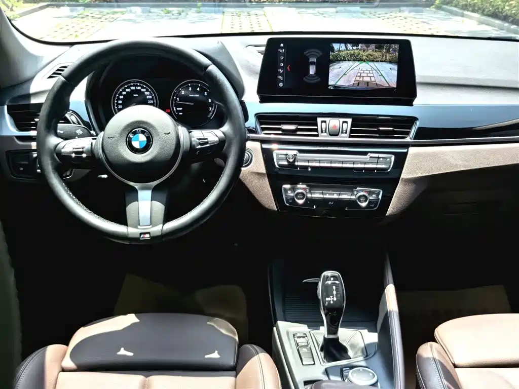 BMW X1 2022 sDrive25Li Leading фото 3