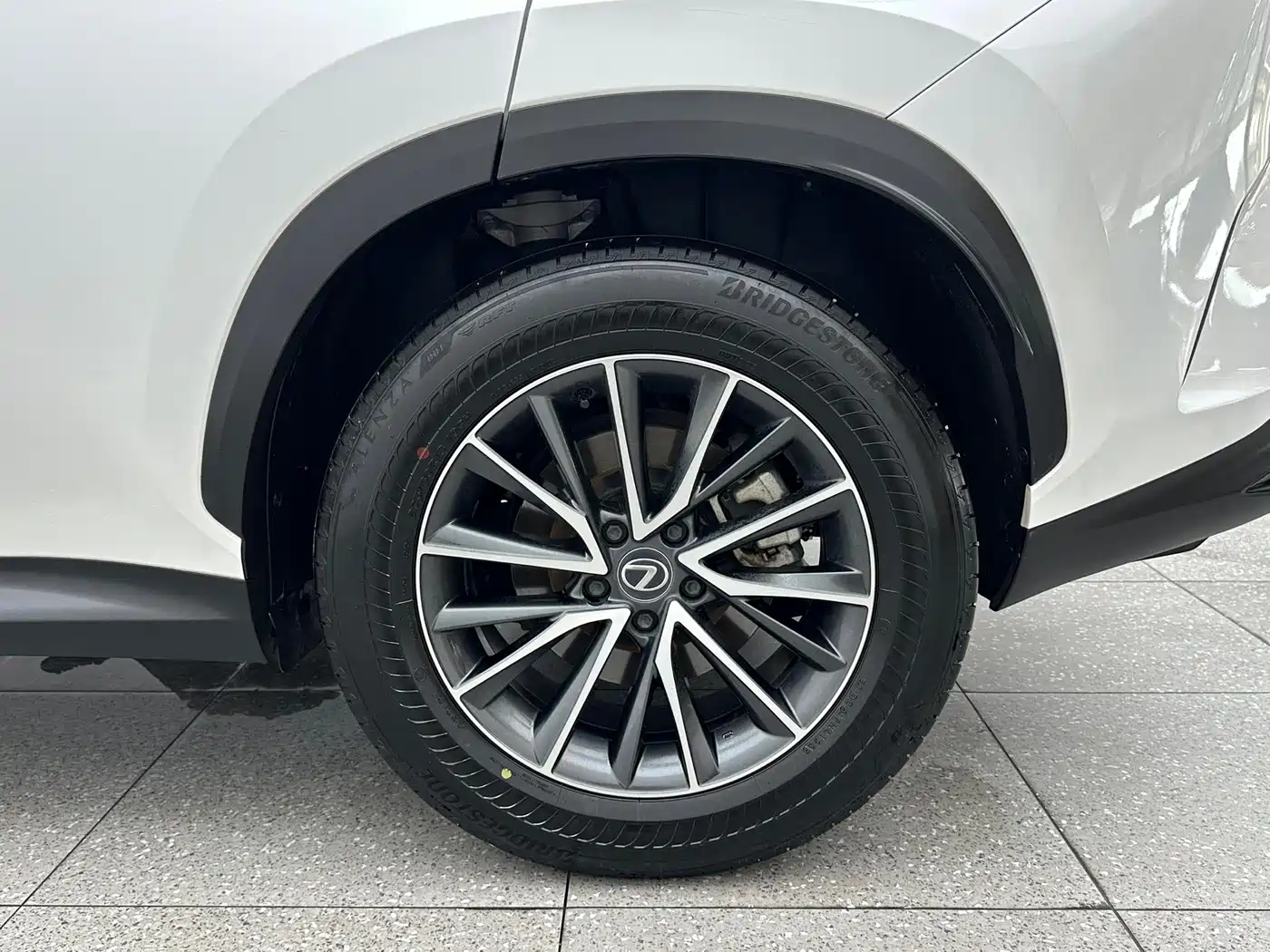 Lexus NX 2023 260 FWD Dynamic Edition фото 16