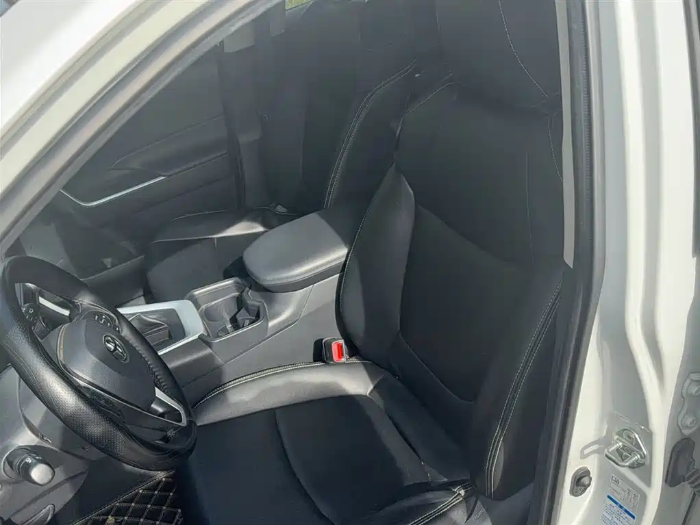 Toyota RAV4 Rongfang 2021 2.0L CVT 4WD Trend фото 11